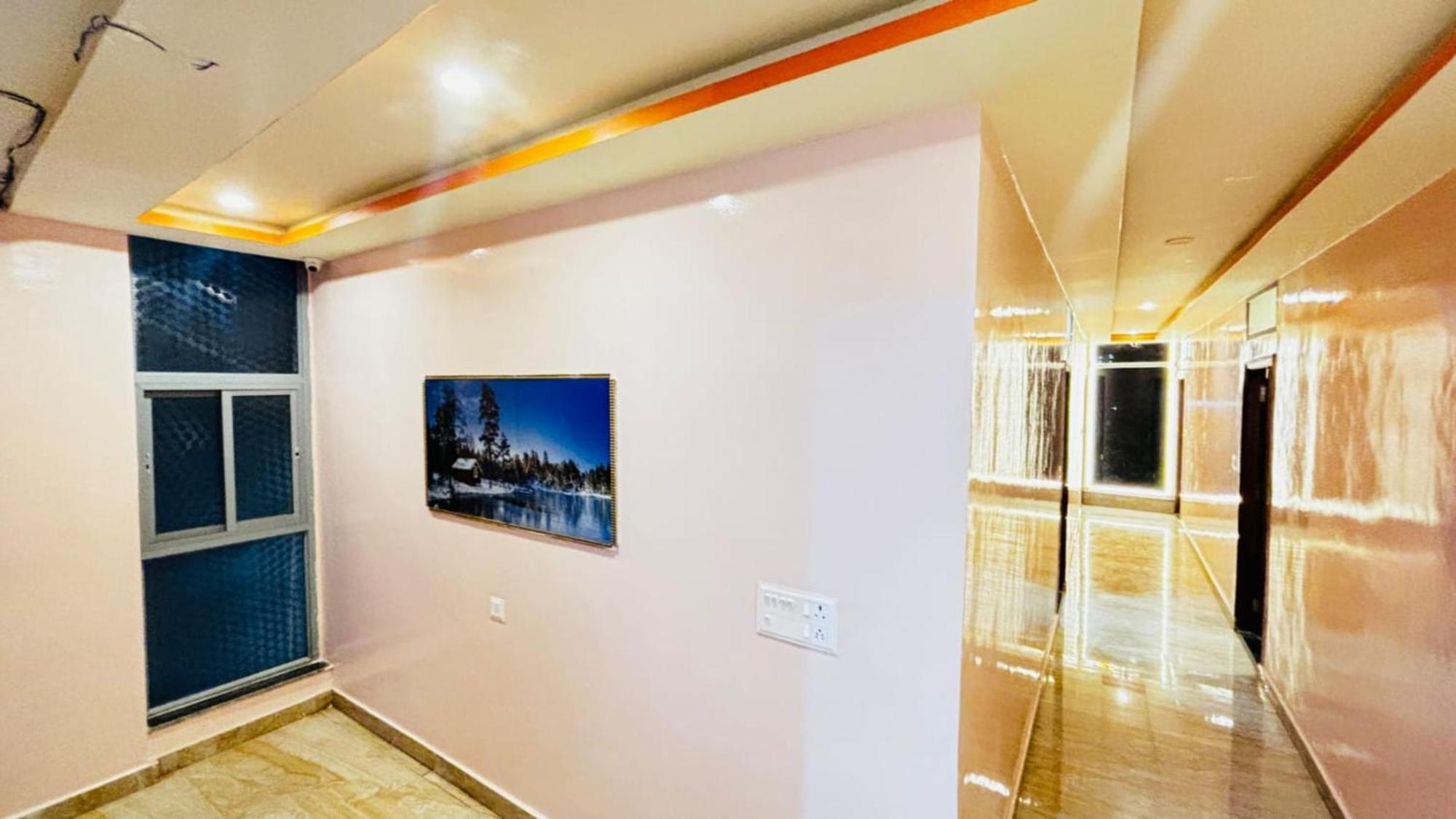 Hotel New Royal Ruby - Electronic City Phase 1 Kammasandra Dış mekan fotoğraf