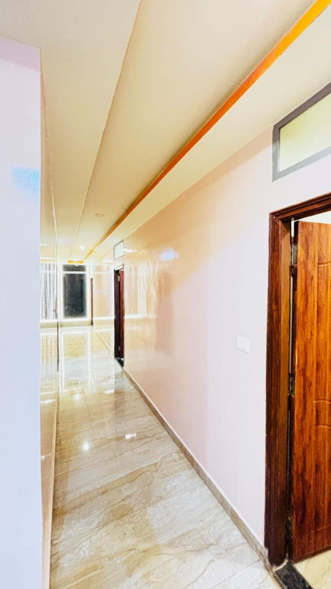 Hotel New Royal Ruby - Electronic City Phase 1 Kammasandra Dış mekan fotoğraf