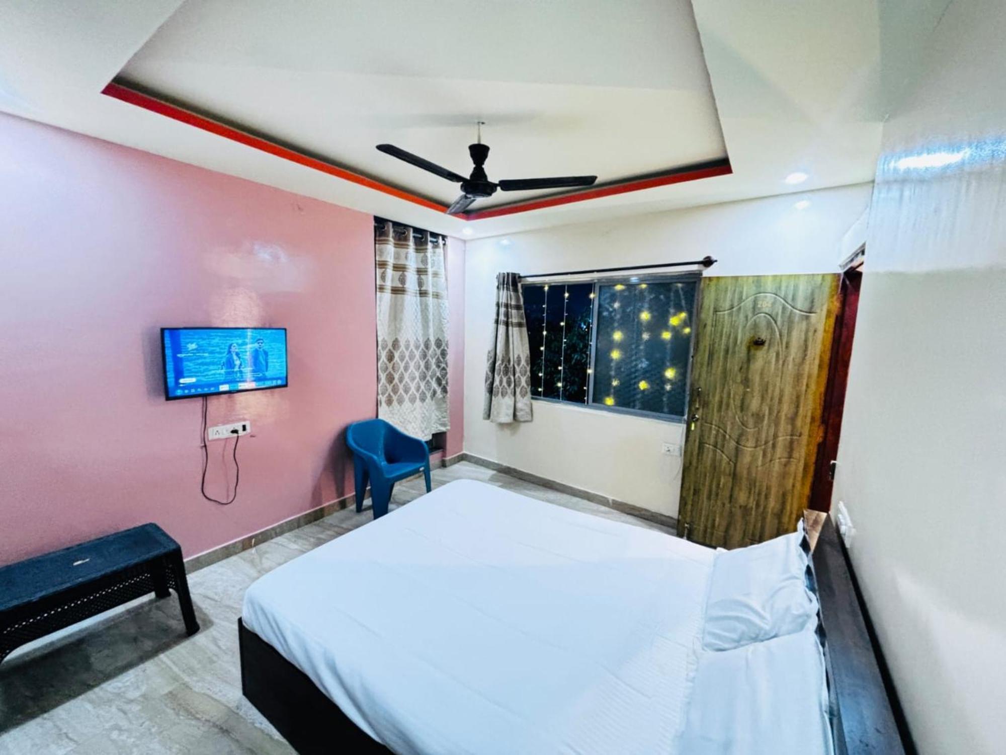 Hotel New Royal Ruby - Electronic City Phase 1 Kammasandra Dış mekan fotoğraf