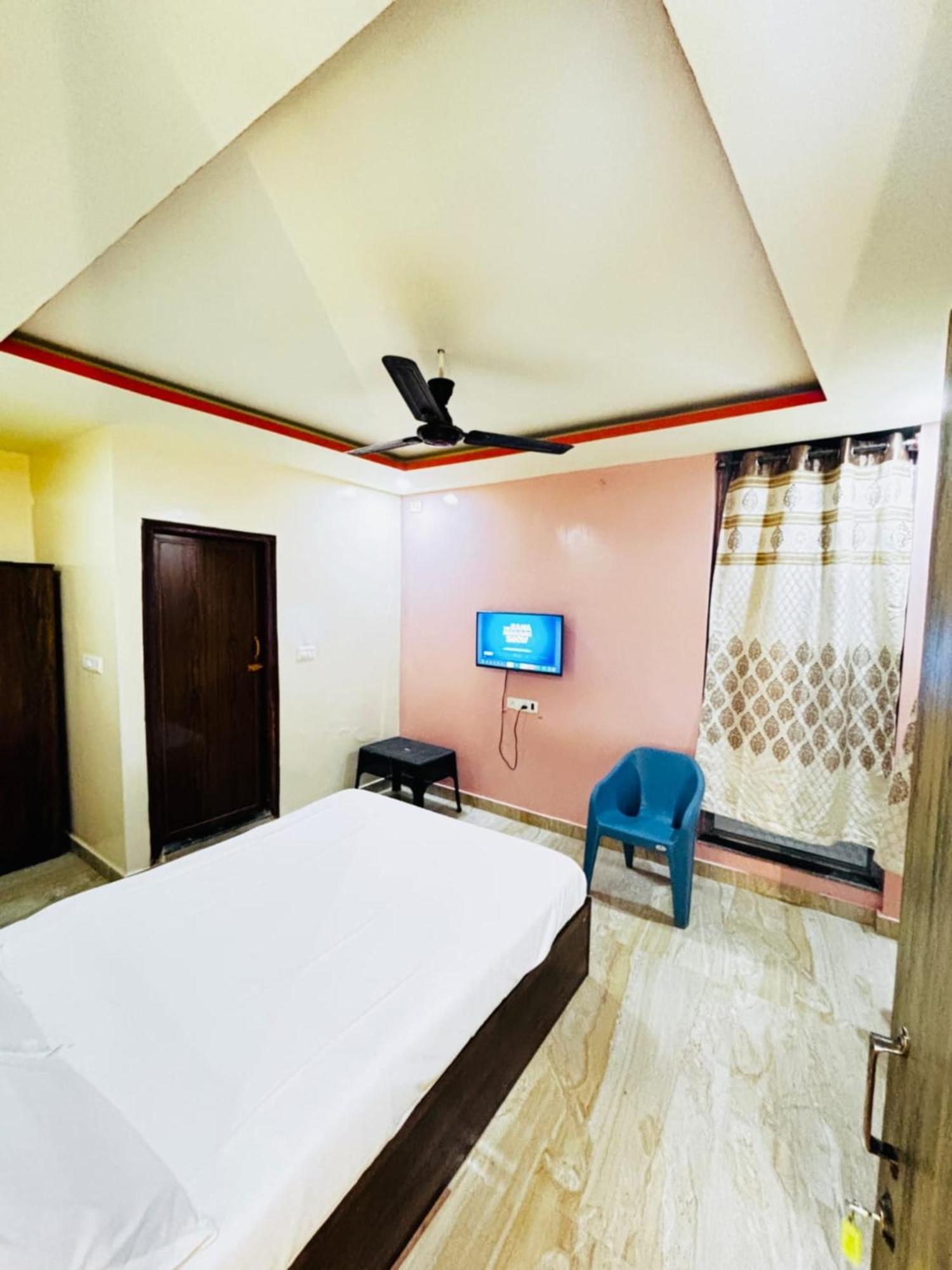 Hotel New Royal Ruby - Electronic City Phase 1 Kammasandra Dış mekan fotoğraf