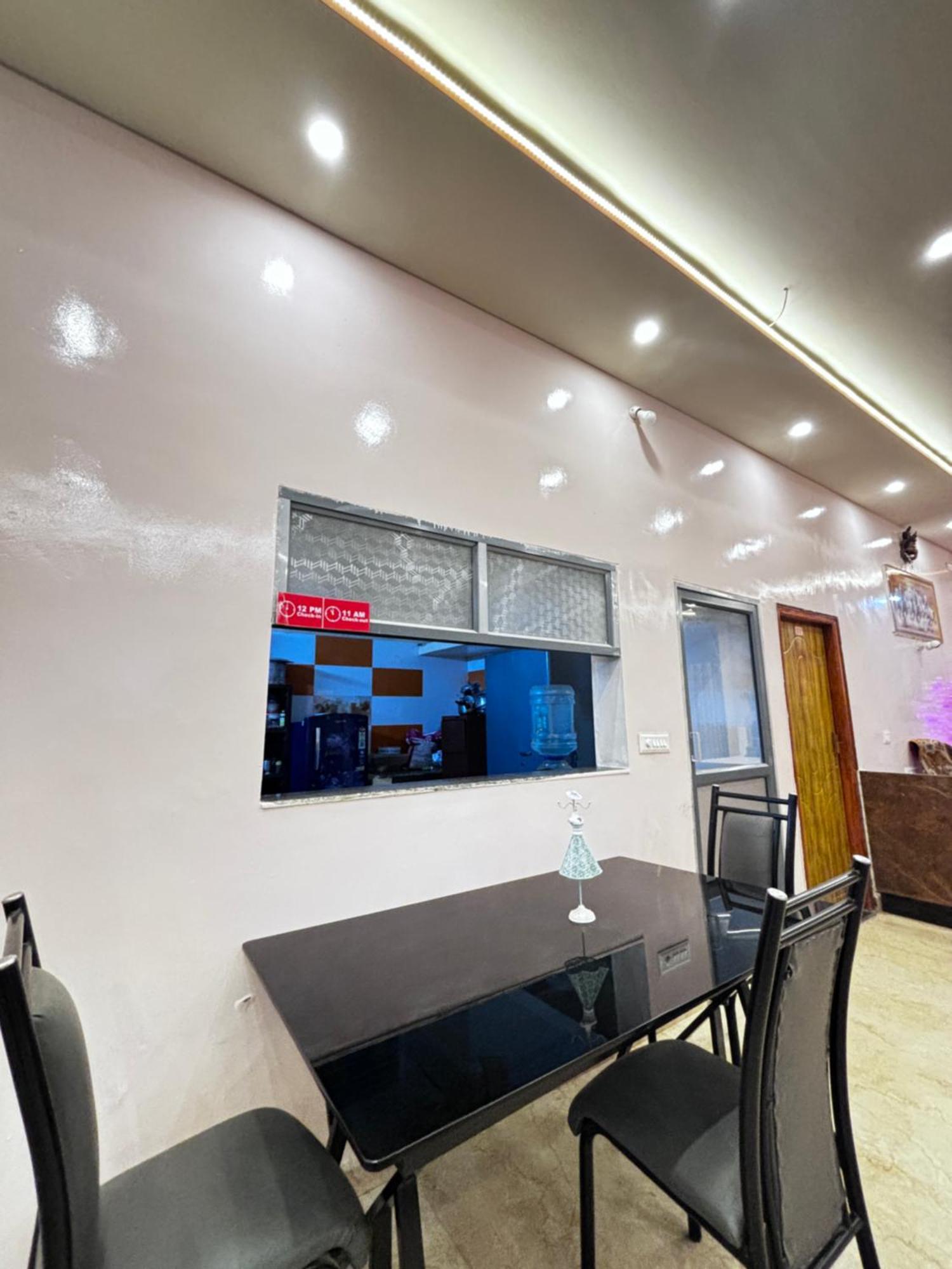 Hotel New Royal Ruby - Electronic City Phase 1 Kammasandra Dış mekan fotoğraf