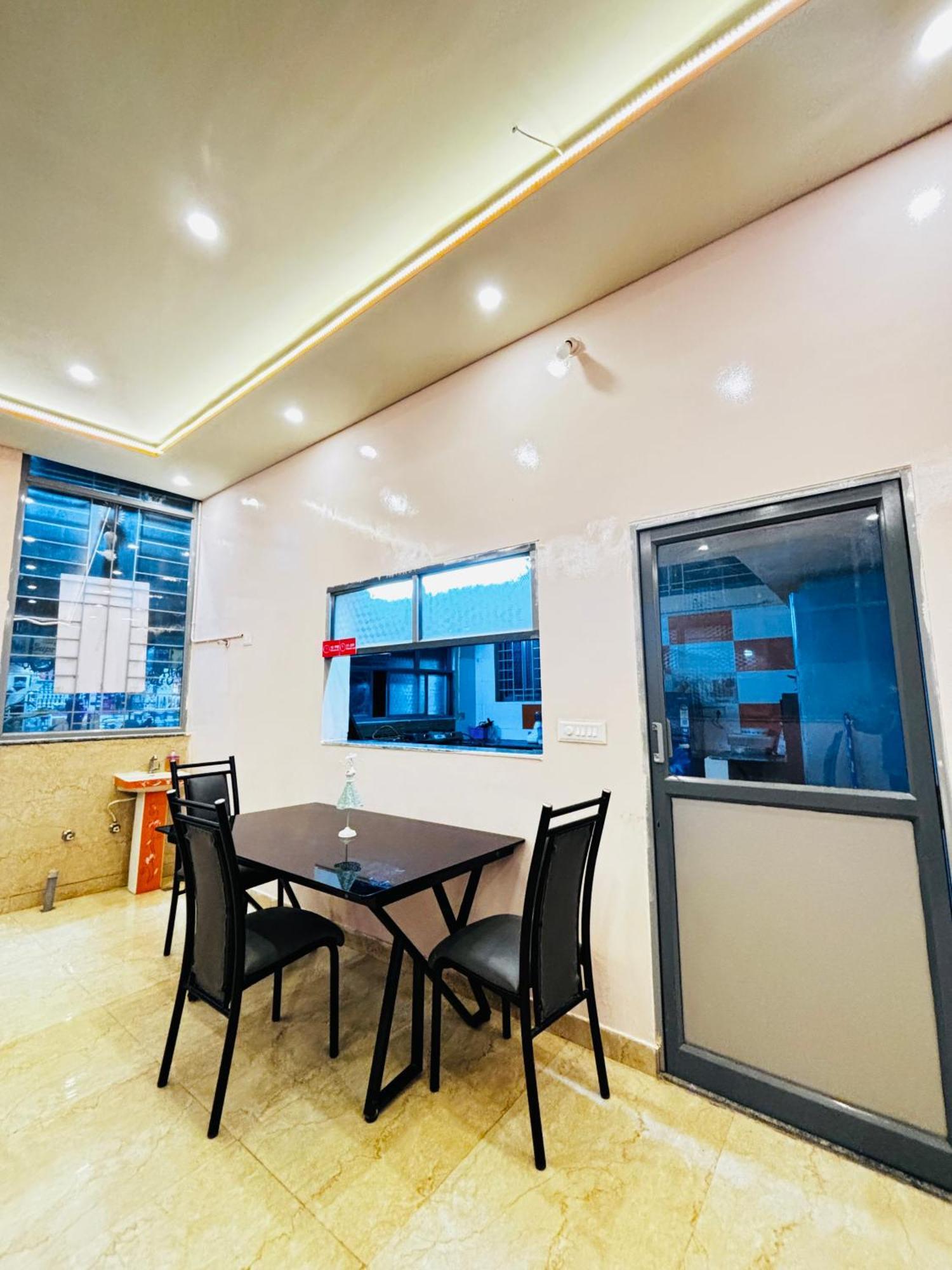 Hotel New Royal Ruby - Electronic City Phase 1 Kammasandra Dış mekan fotoğraf